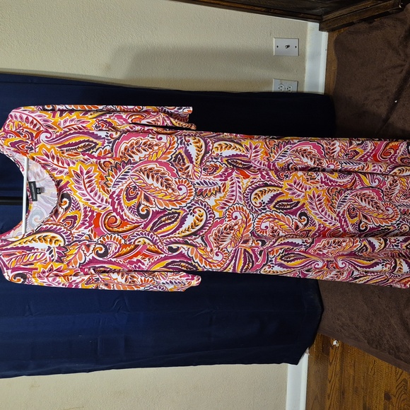 Dresses & Skirts - Nina Leonard pink and yellow dress